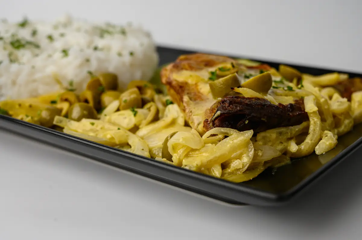 Poulet Yassa aux olives