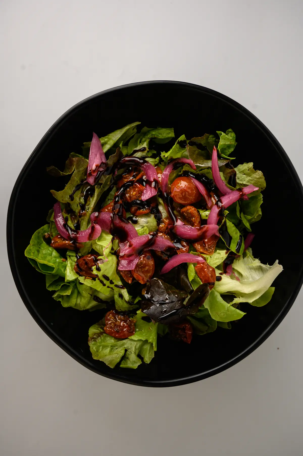 Salade verte + sauce maison